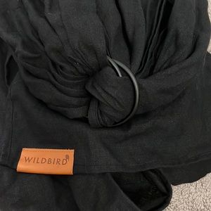 Black sling with black rings